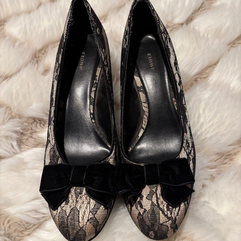 Fioni Lace Covered Pump Heels w/Velvet Ribbon